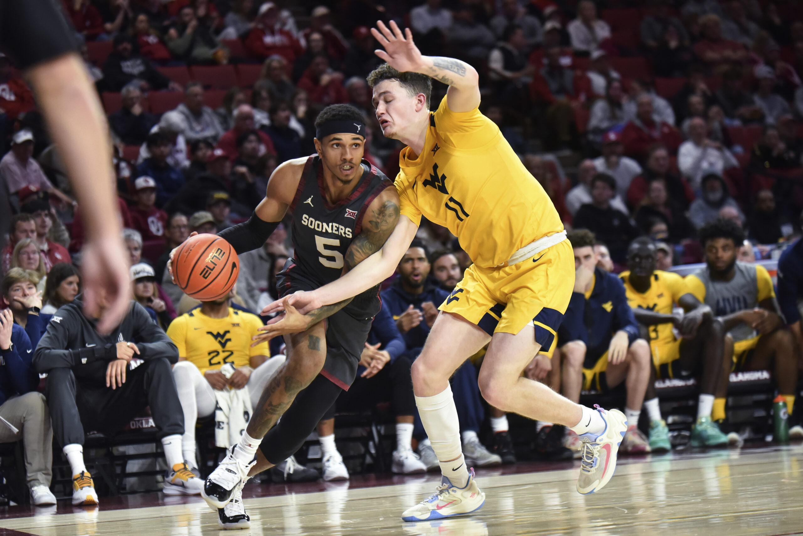 No. 15 Oklahoma dominates in the second half to keep WVU's road woes in full gear